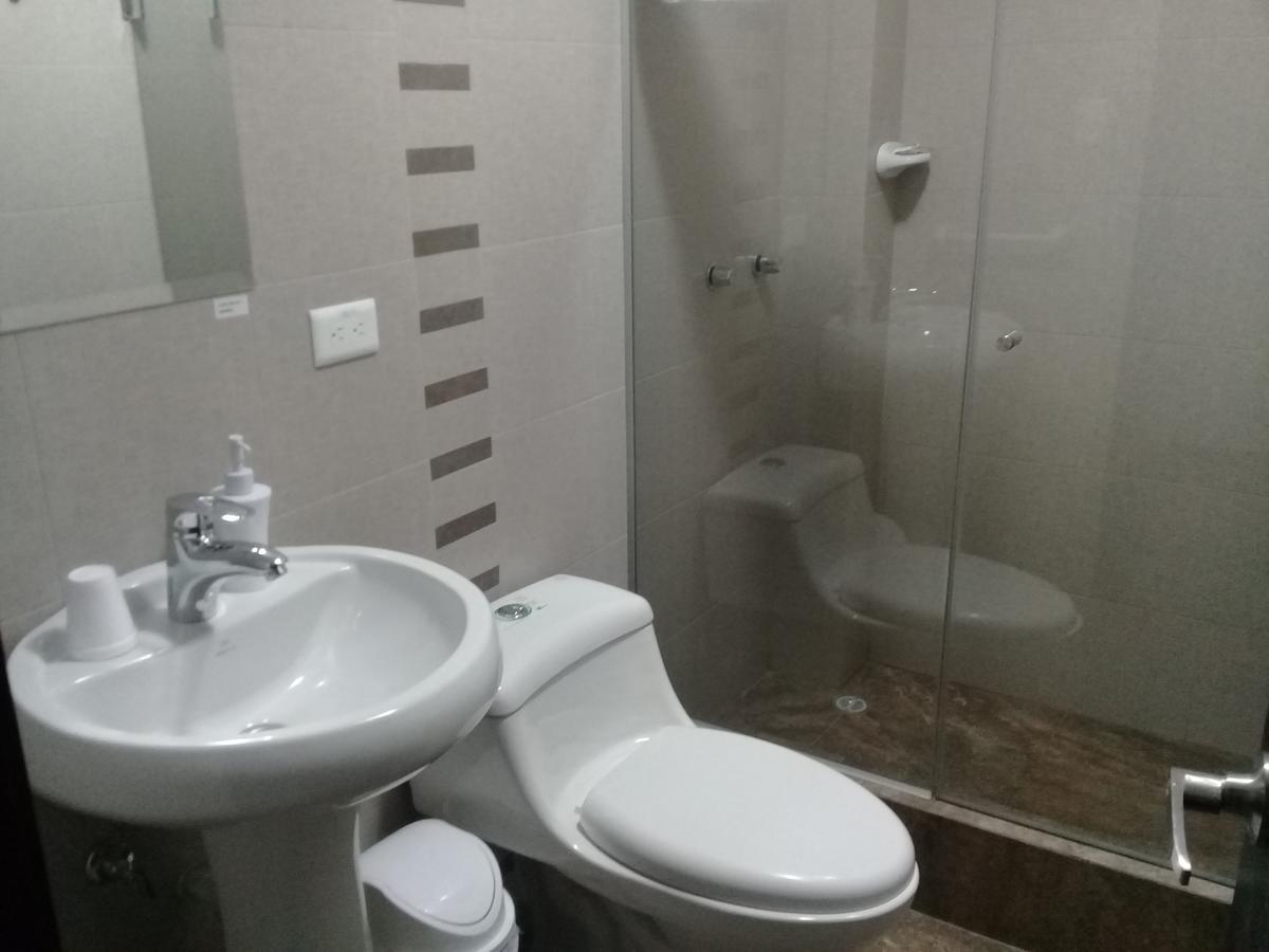 Illari Hotel Riobamba Zewnętrze zdjęcie