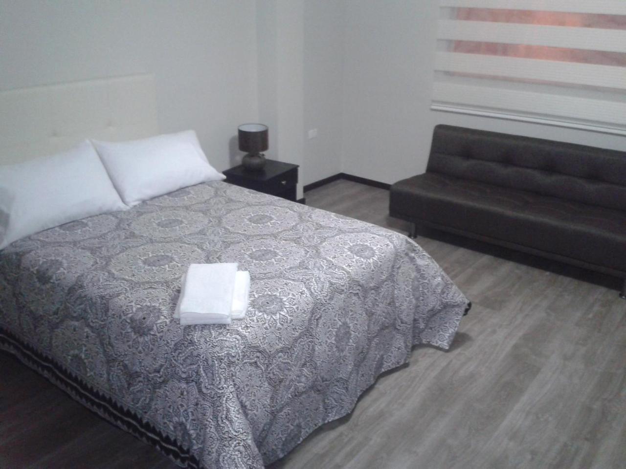 Illari Hotel Riobamba Zewnętrze zdjęcie
