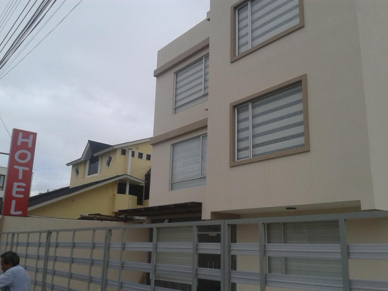 Illari Hotel Riobamba Zewnętrze zdjęcie