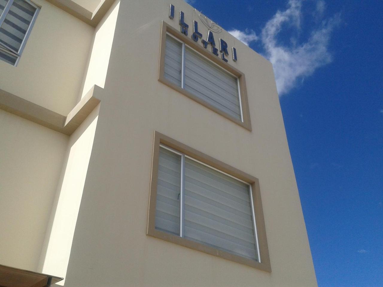 Illari Hotel Riobamba Zewnętrze zdjęcie